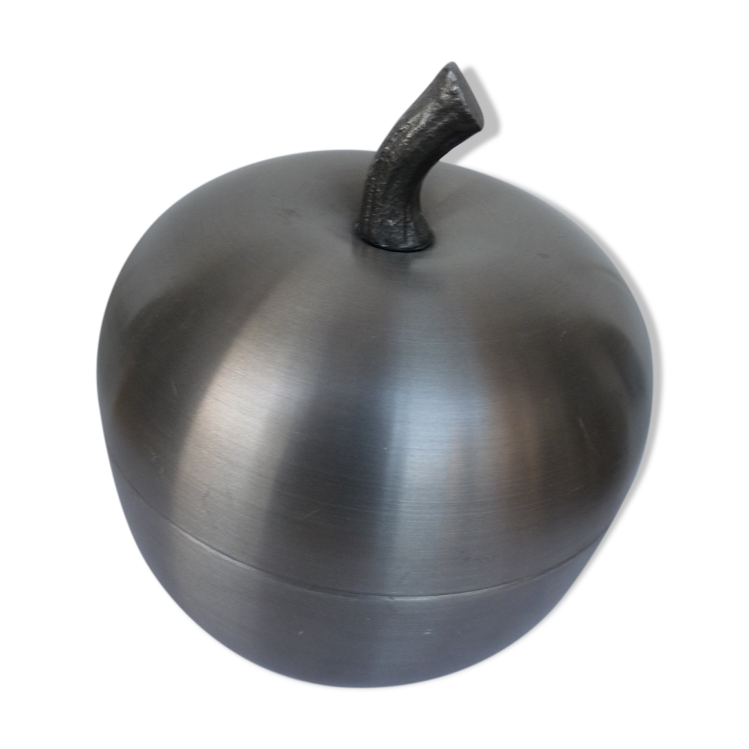 Vintage brushed aluminum apple ice bucket 70