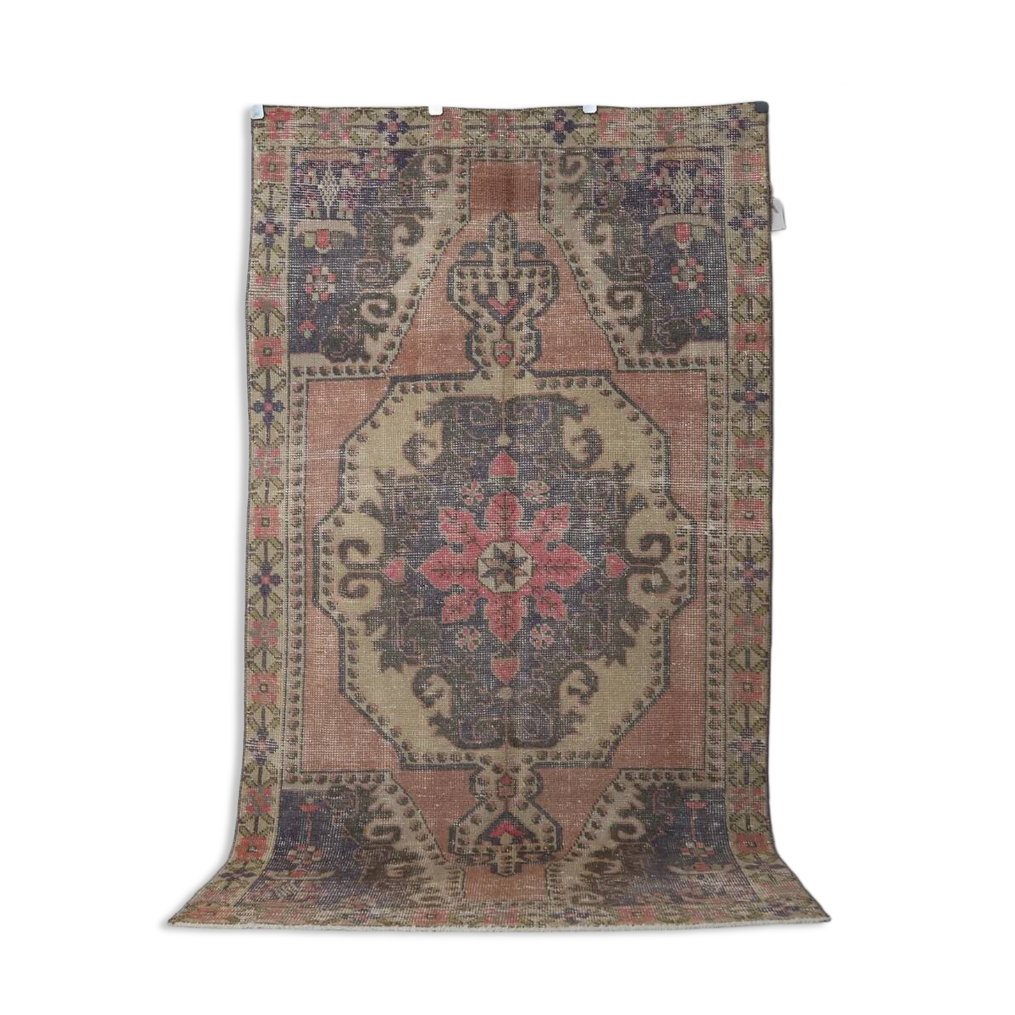 Vintage multicoloured Turkish rug with floral medallion, 125 × 213 cm
