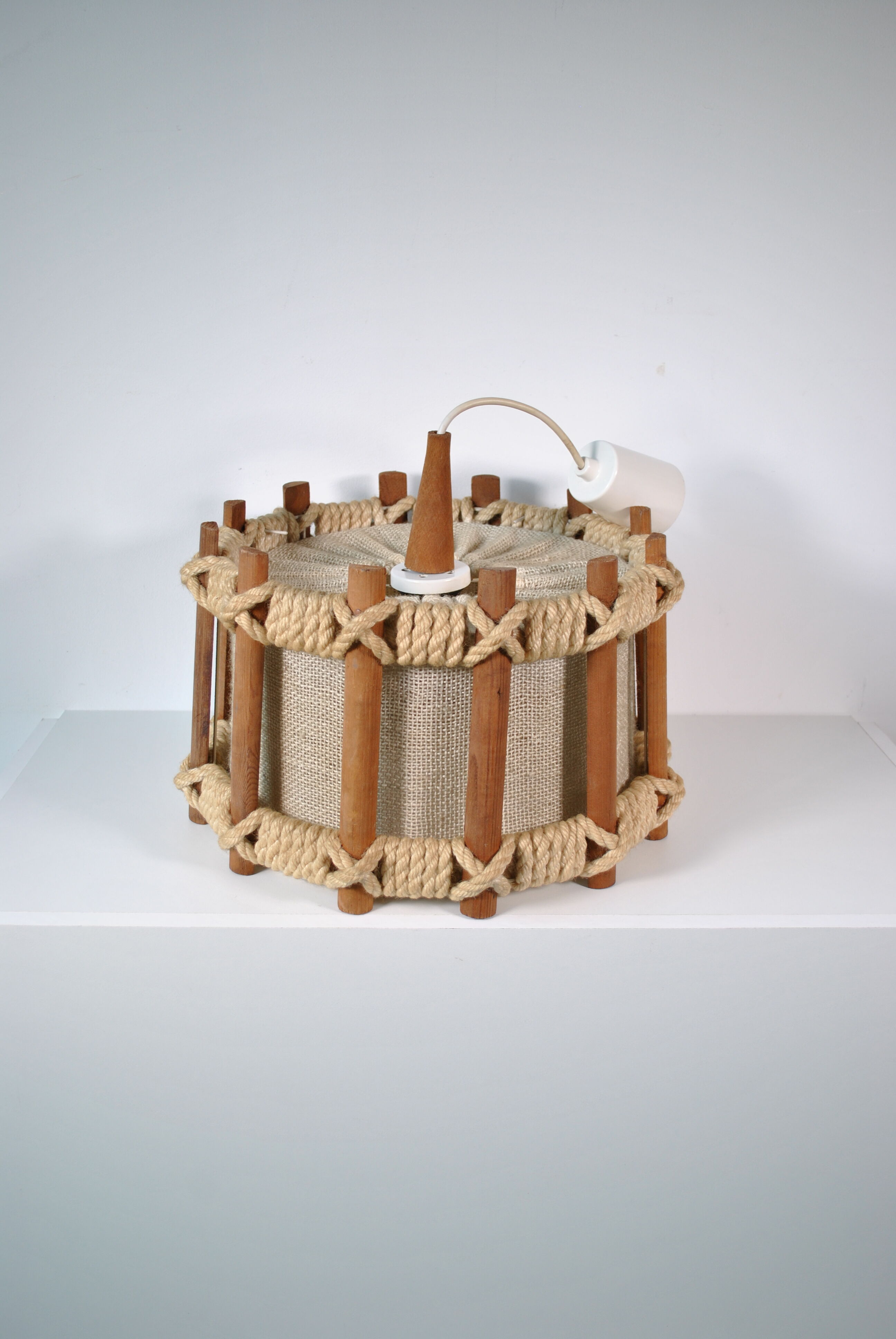 Suspension in rope and wood 1970