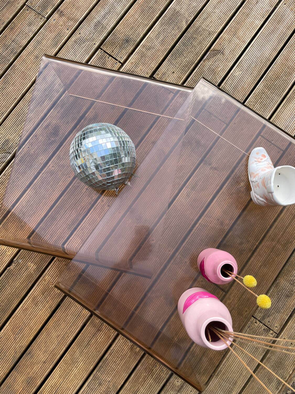 Duo of 70´ coffee tables