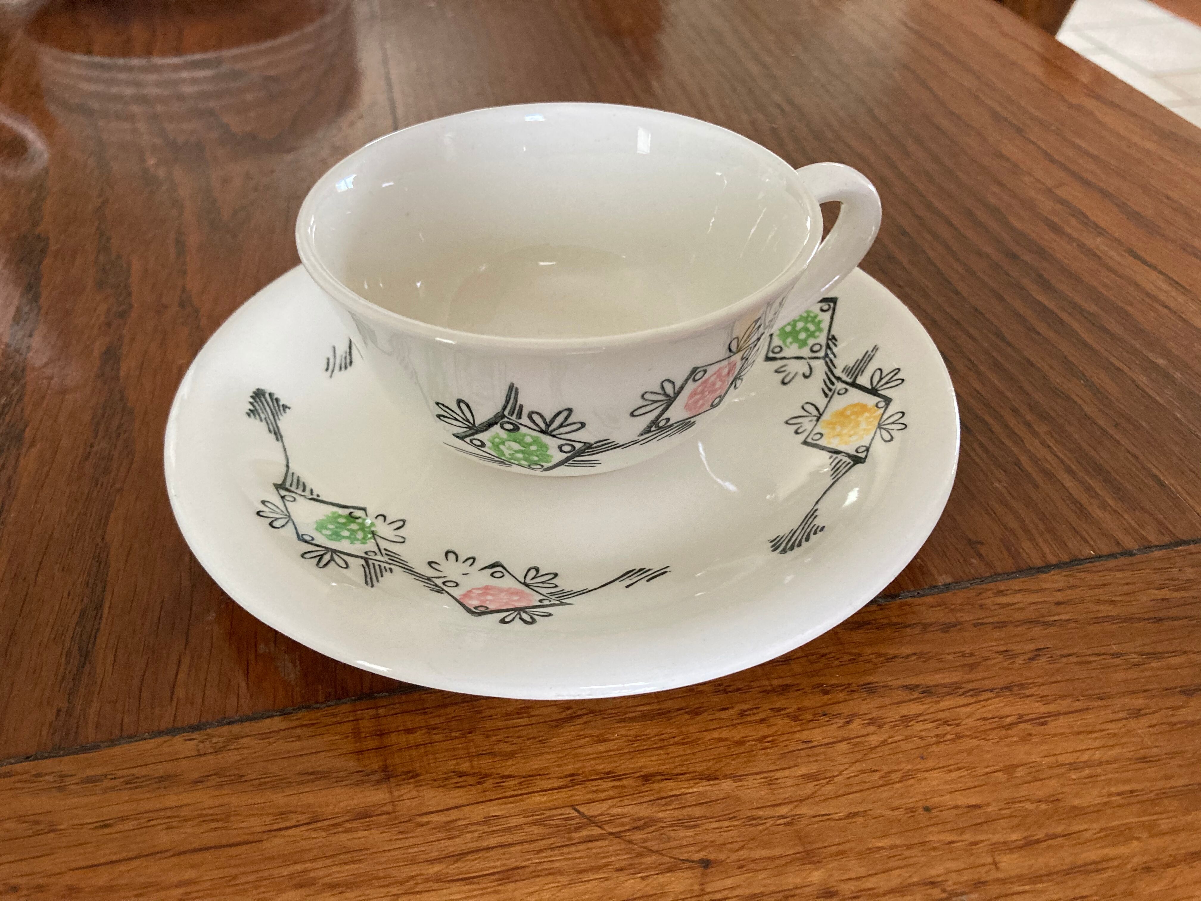 Coffee service in Gien