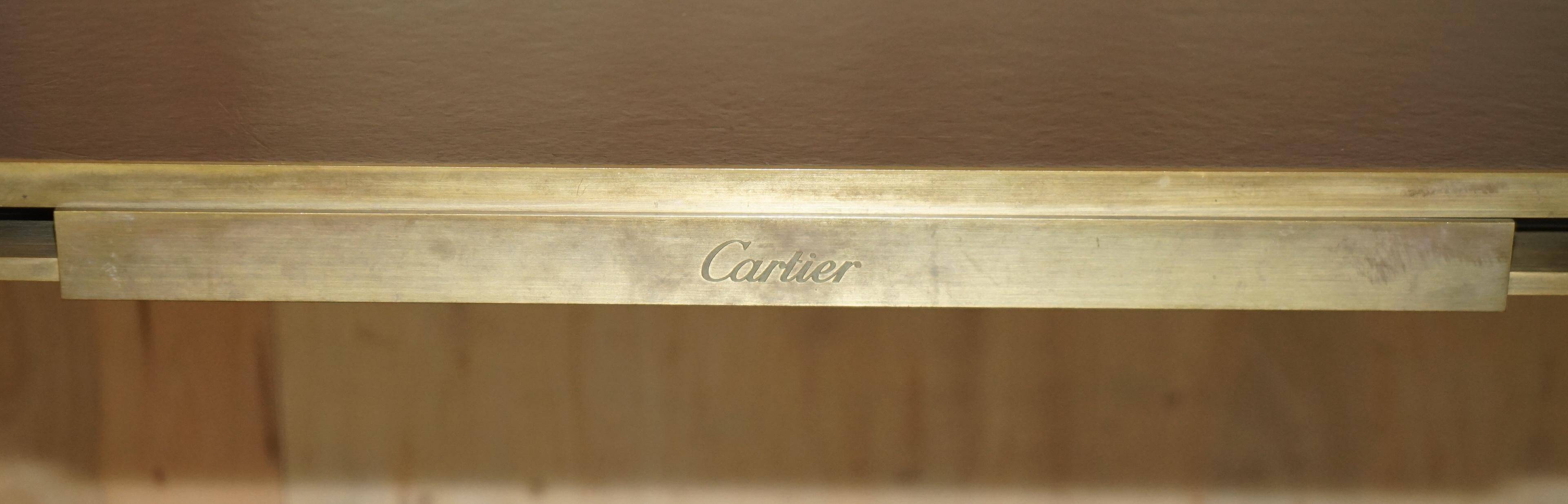 Bureau d'écriture moderne milieu du siècle Cartier Paris bronze cuir
