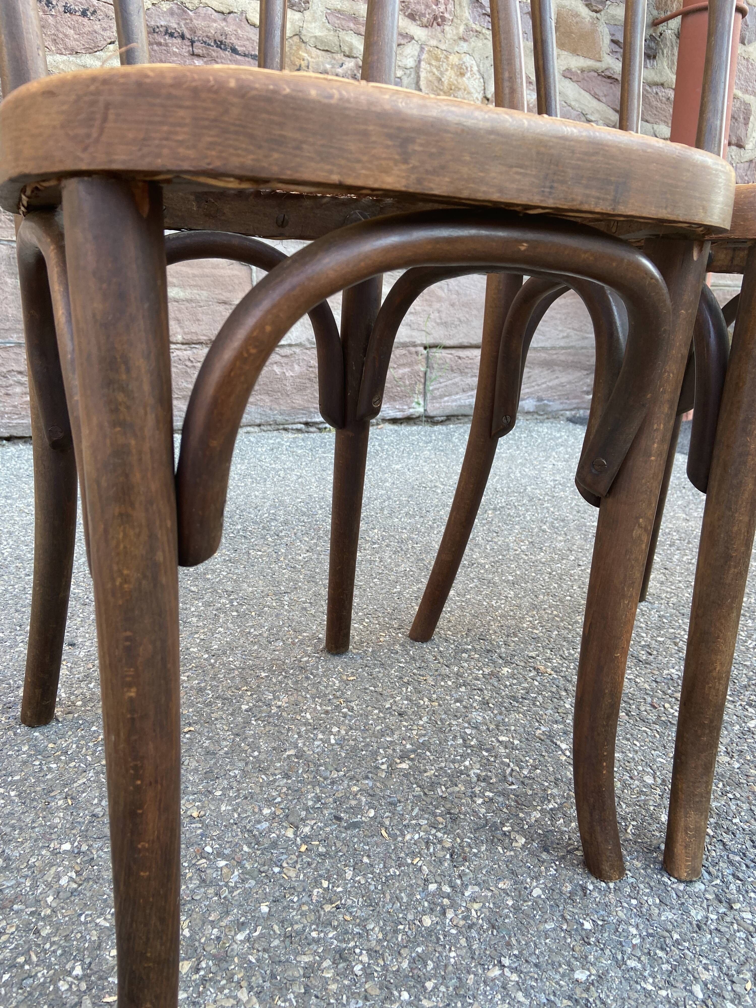 pair of Viennese chairs Bistrot café