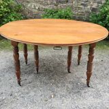 Old oval table Louis Philippe with 6 feet