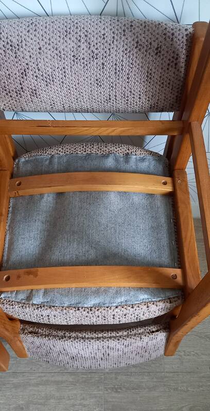 Set of 6 vintage solid elm chairs.