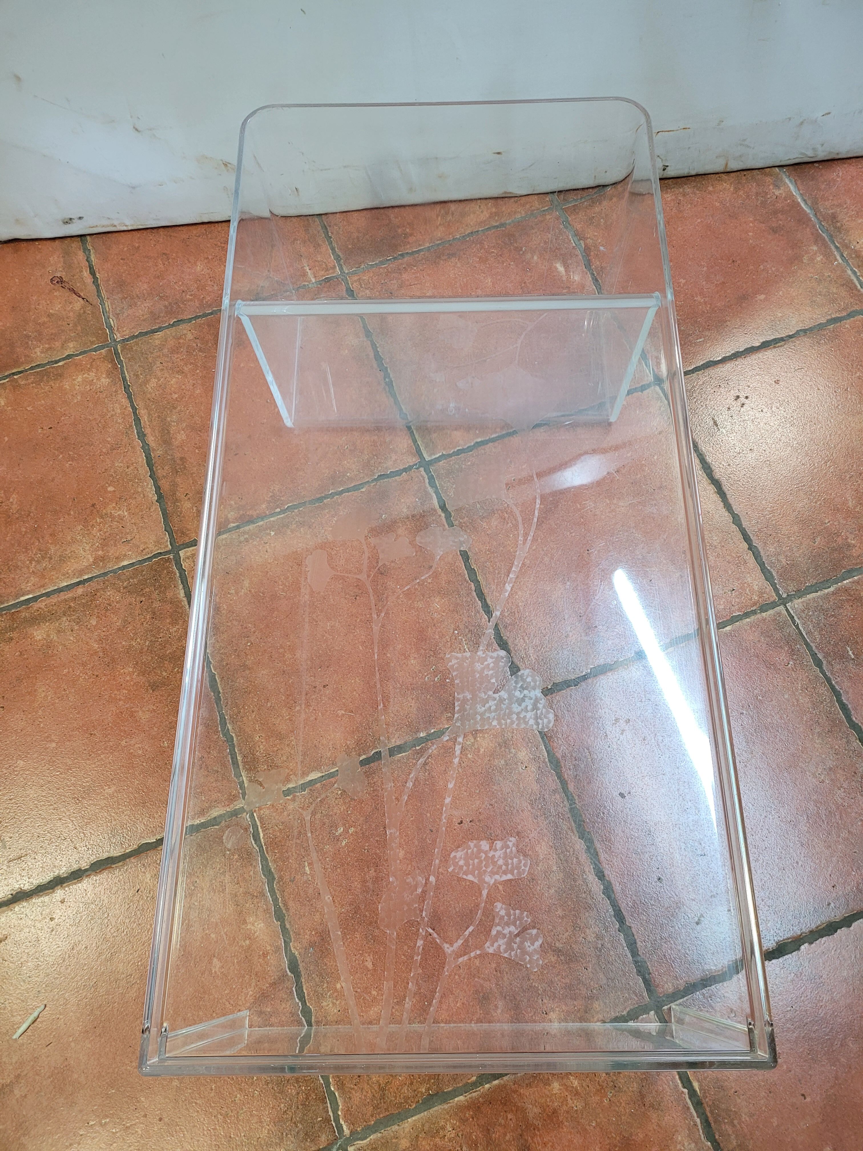 Plexiglas coffee table by Patricia Urquiola