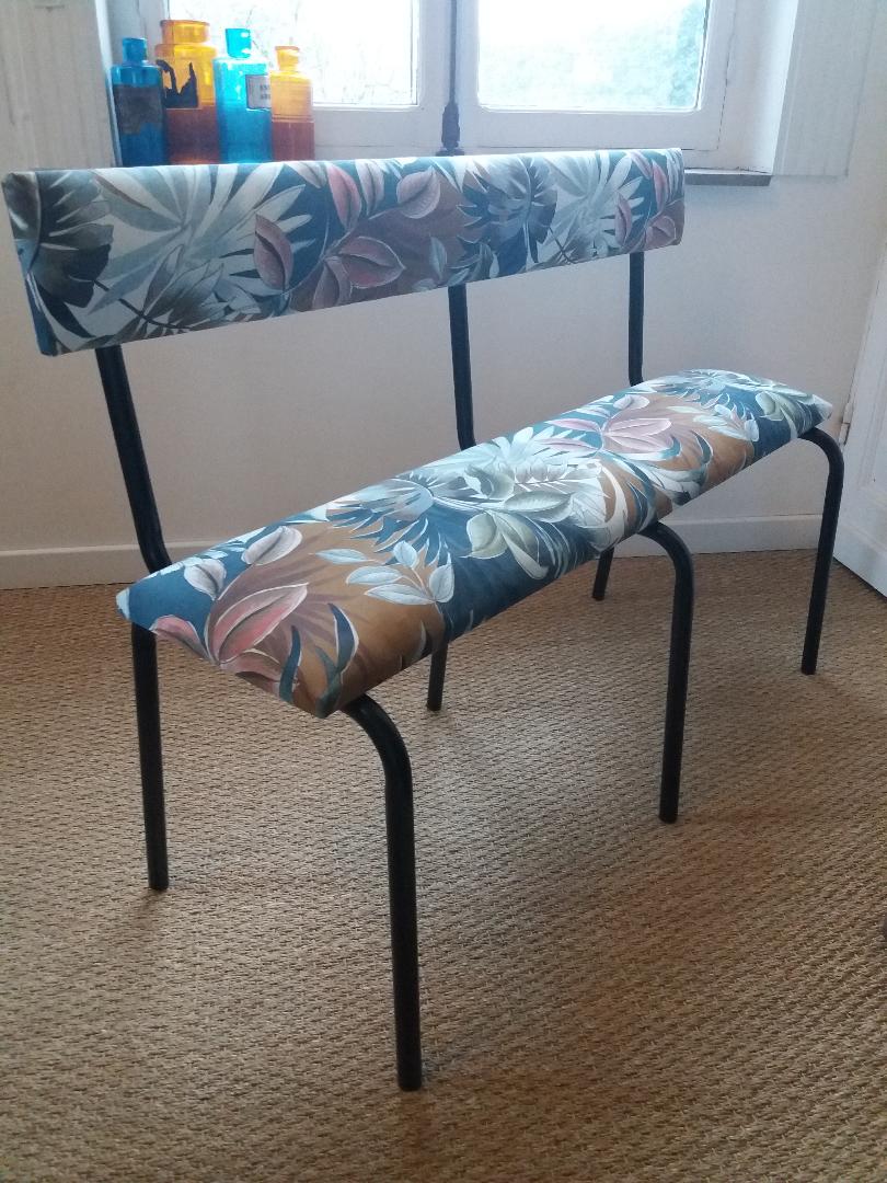 School bench flowers