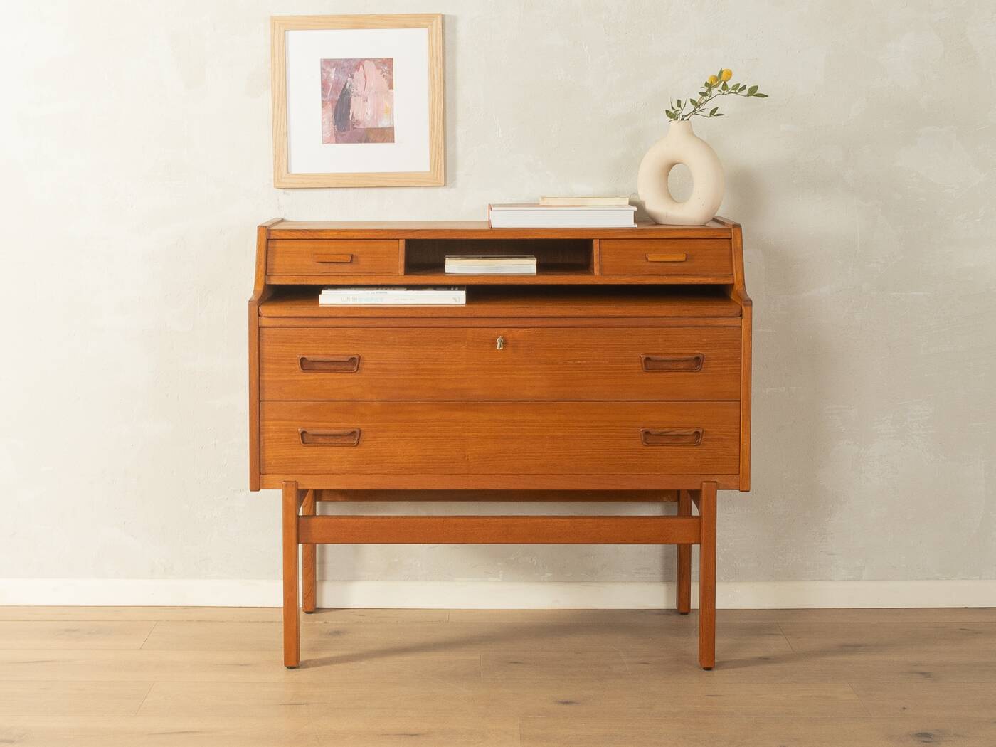 1960s bureau, Arne Wahl Iversen