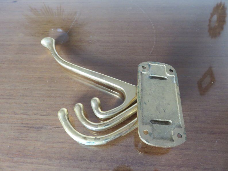 Coatrack swivel brass 70s
