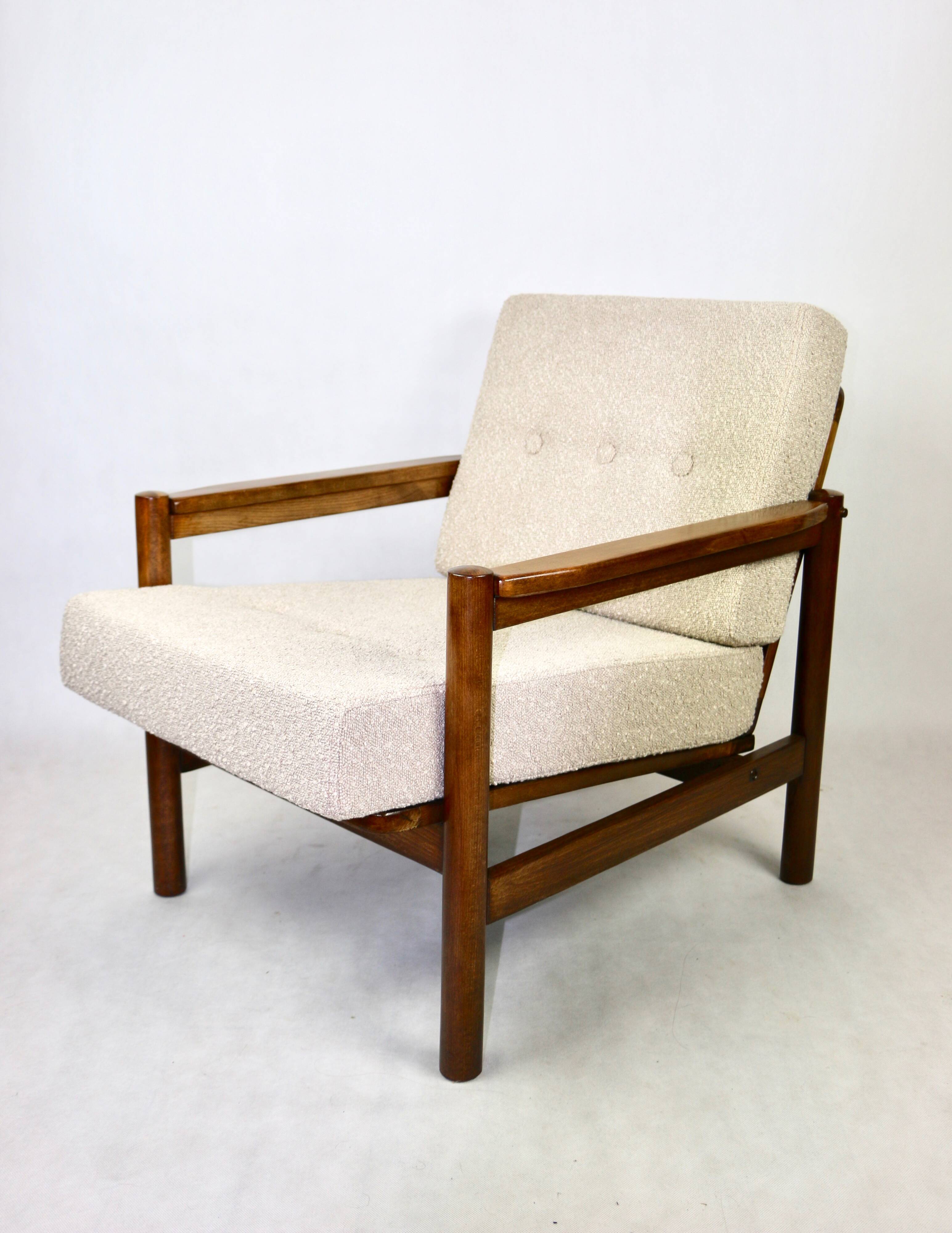 Vintage Armchair in Beige Boucle, 1970s