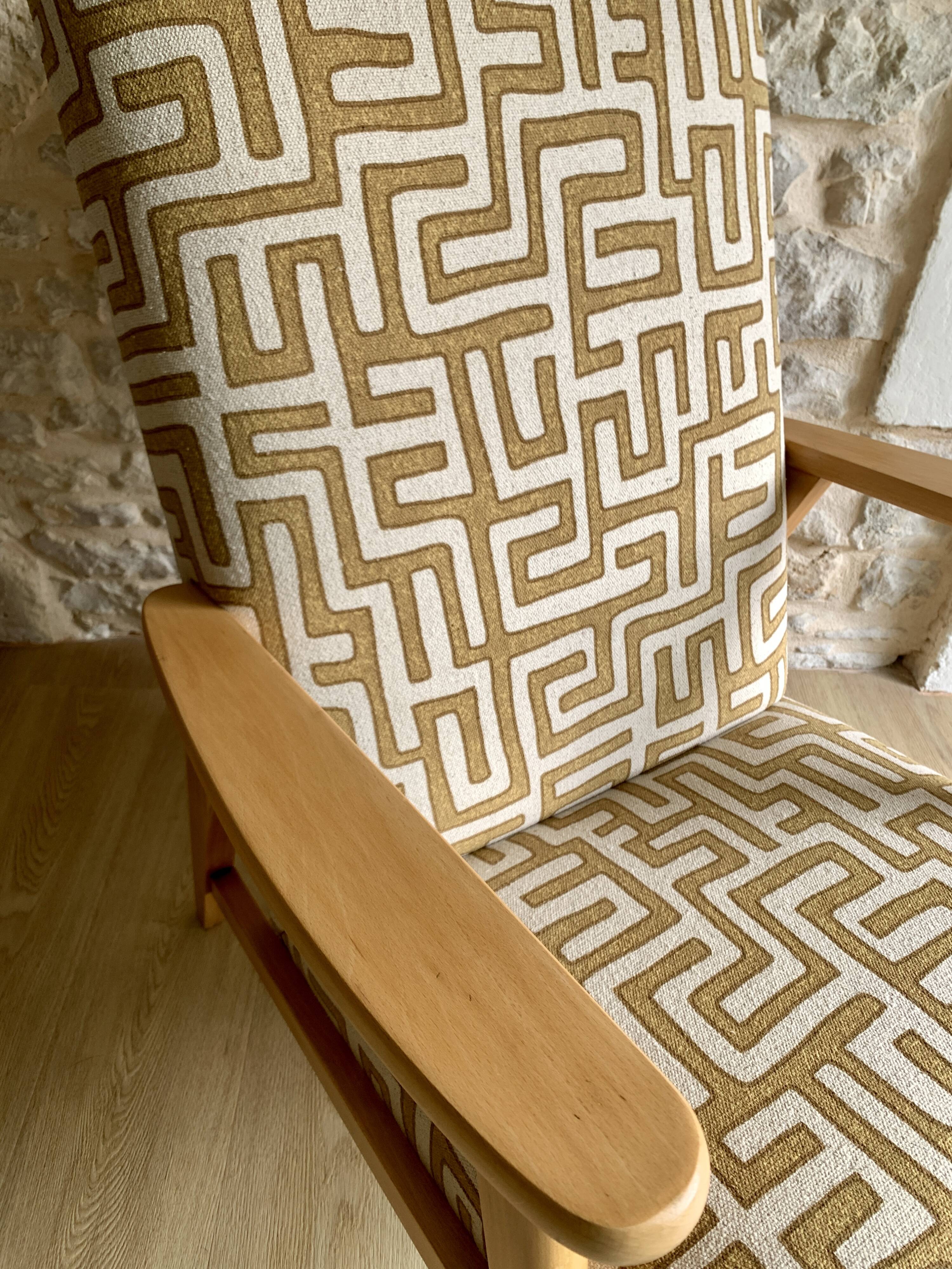 Fauteuil vintage Manucère retapissé, 1970