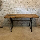Established cast-iron stand shop console