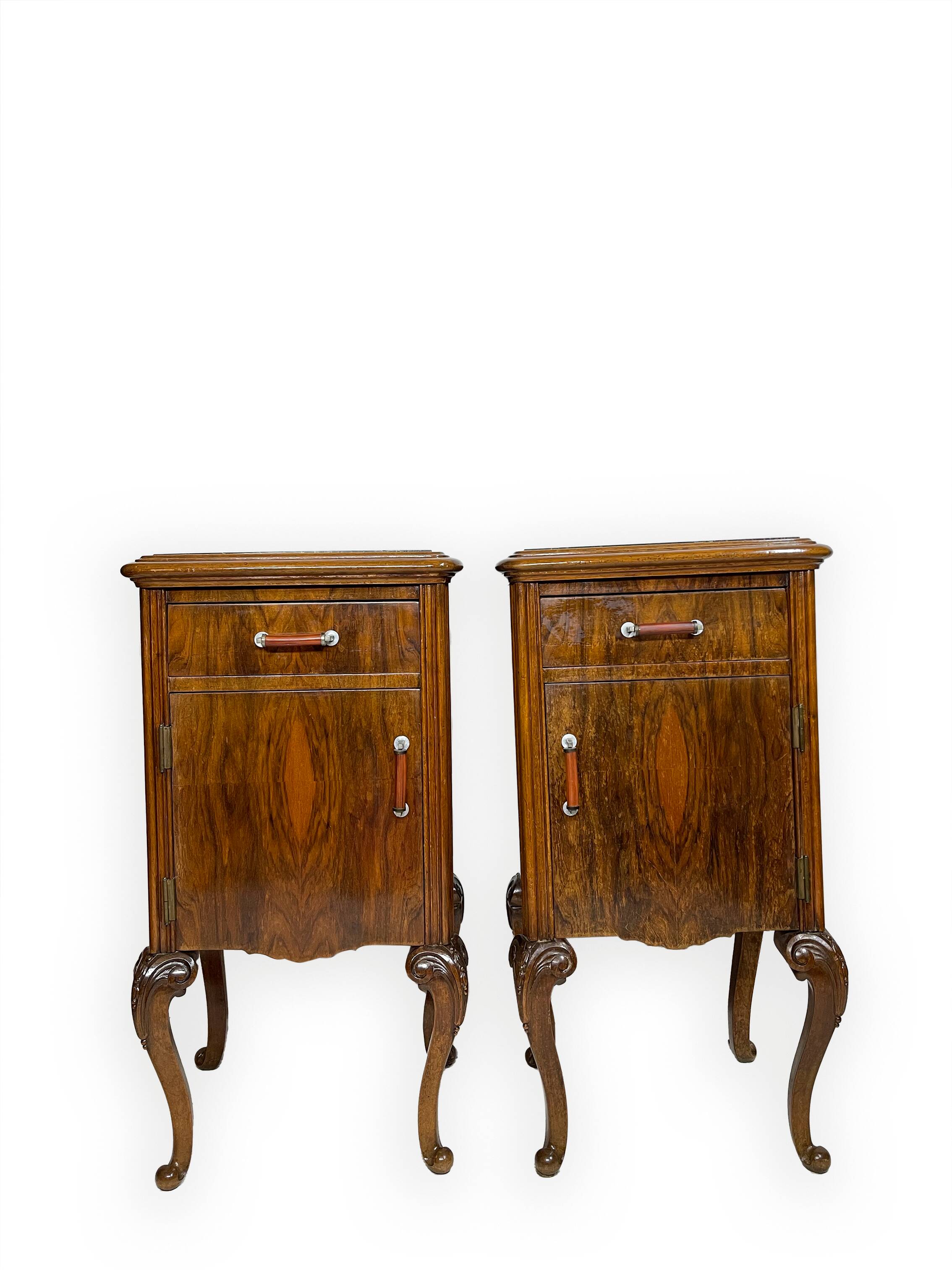 Tables de chevet italiennes en noyer, années 1930/1940