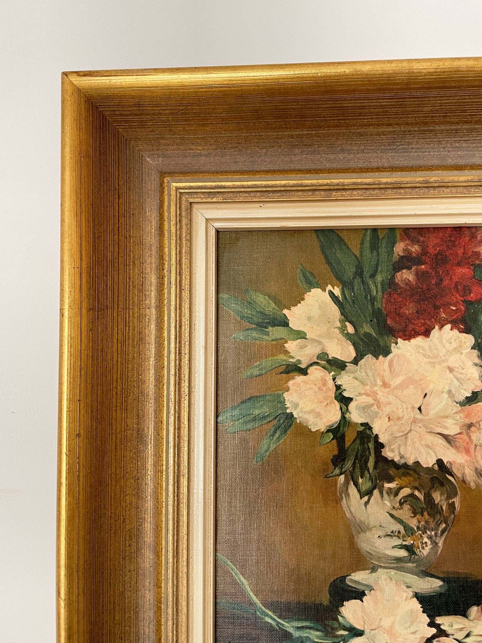Canvas reproduction of "Vase of Peonies" by Manet - 1973