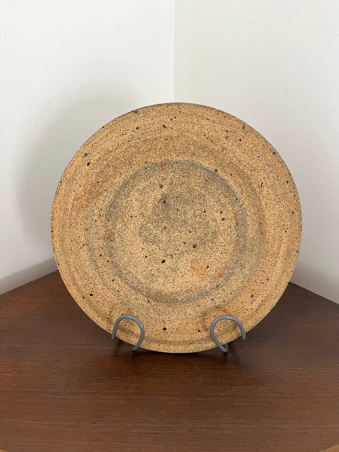 Set of stoneware plates signed by Pierre Digan – La Borne