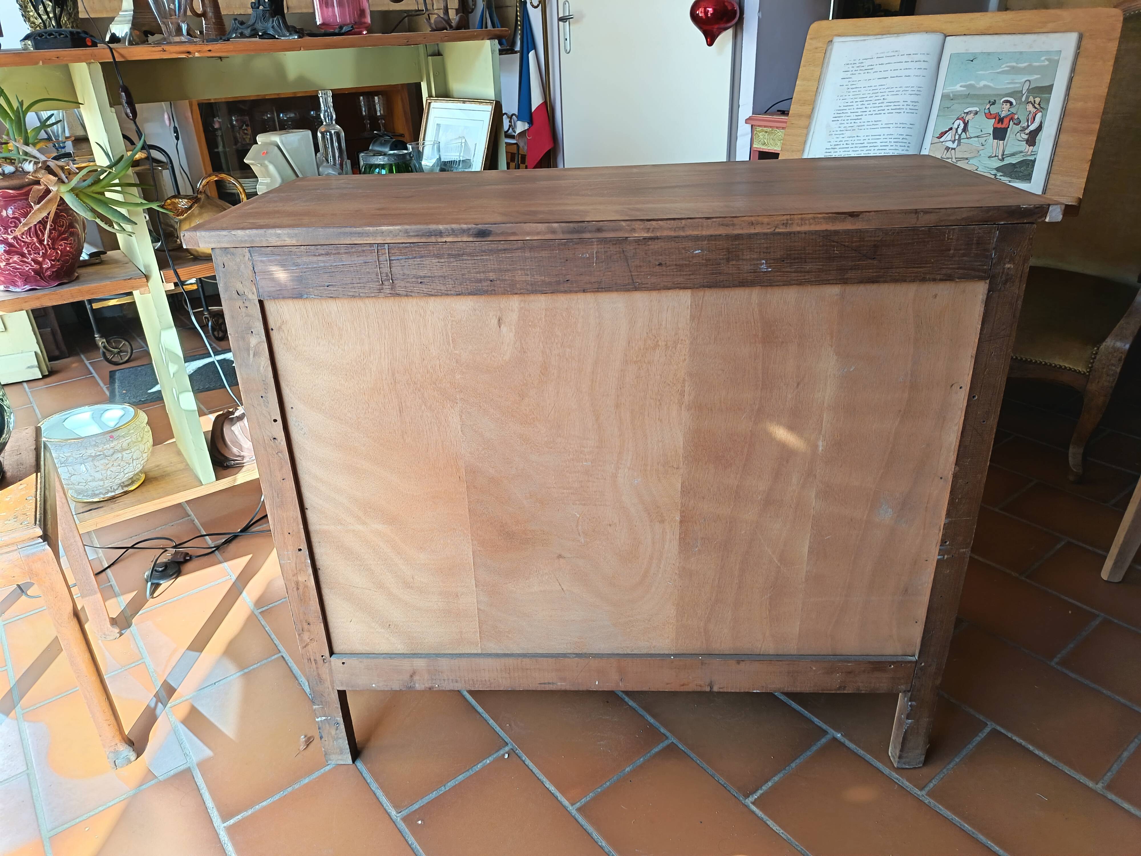 Art Deco chest of drawers