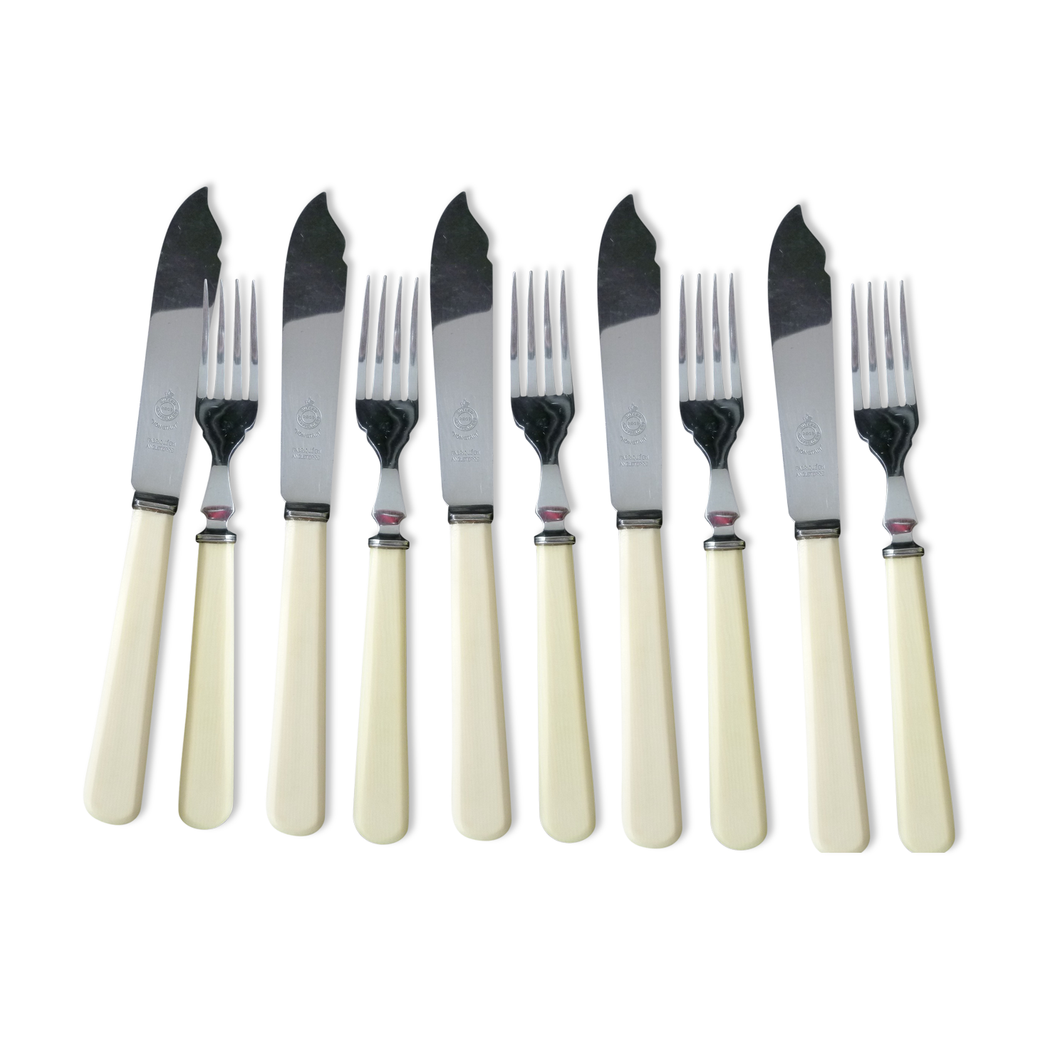 Set of Butler and Sheffield fish cutlery, 10 pieces