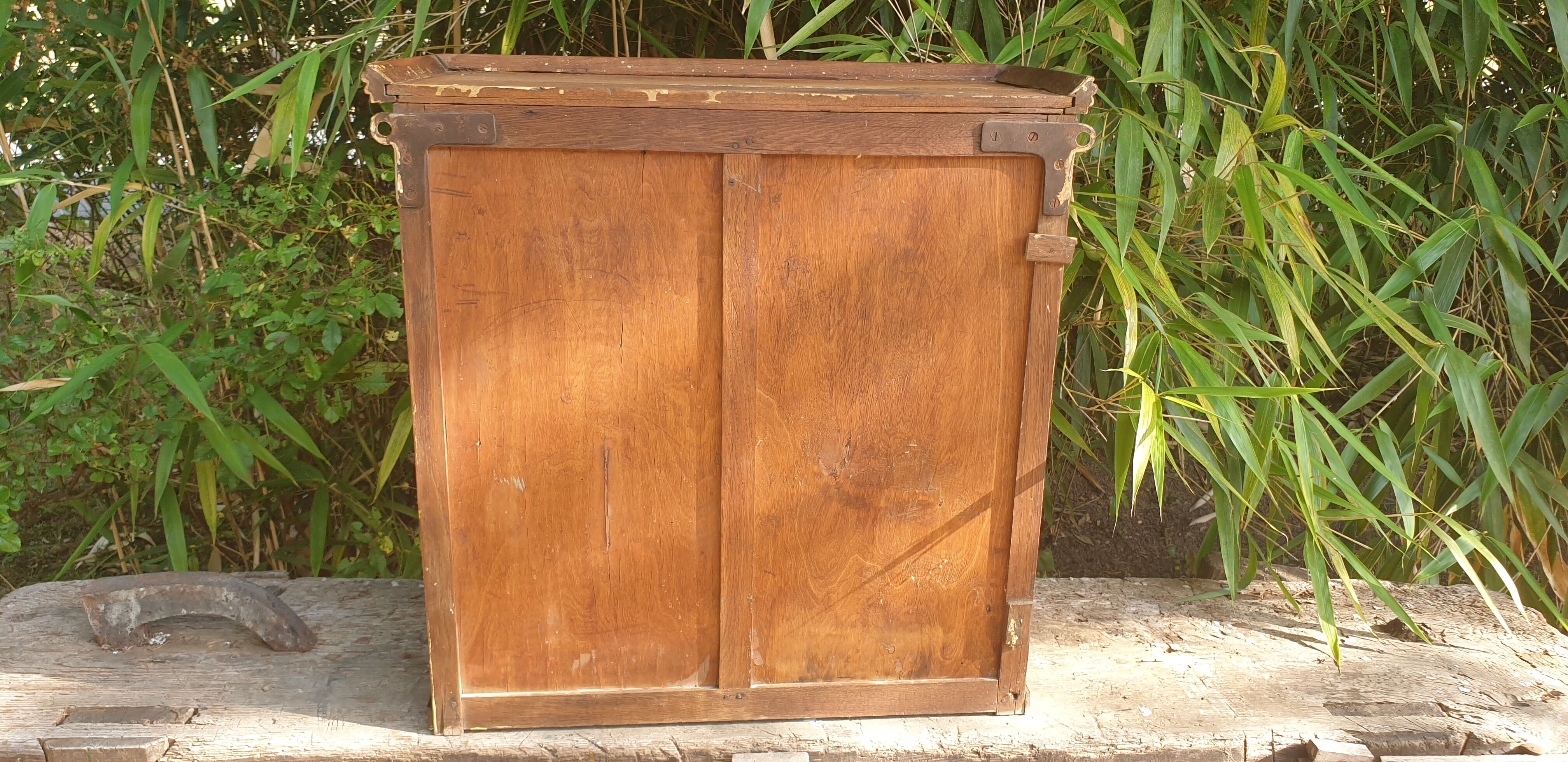 Oak wall cabinet