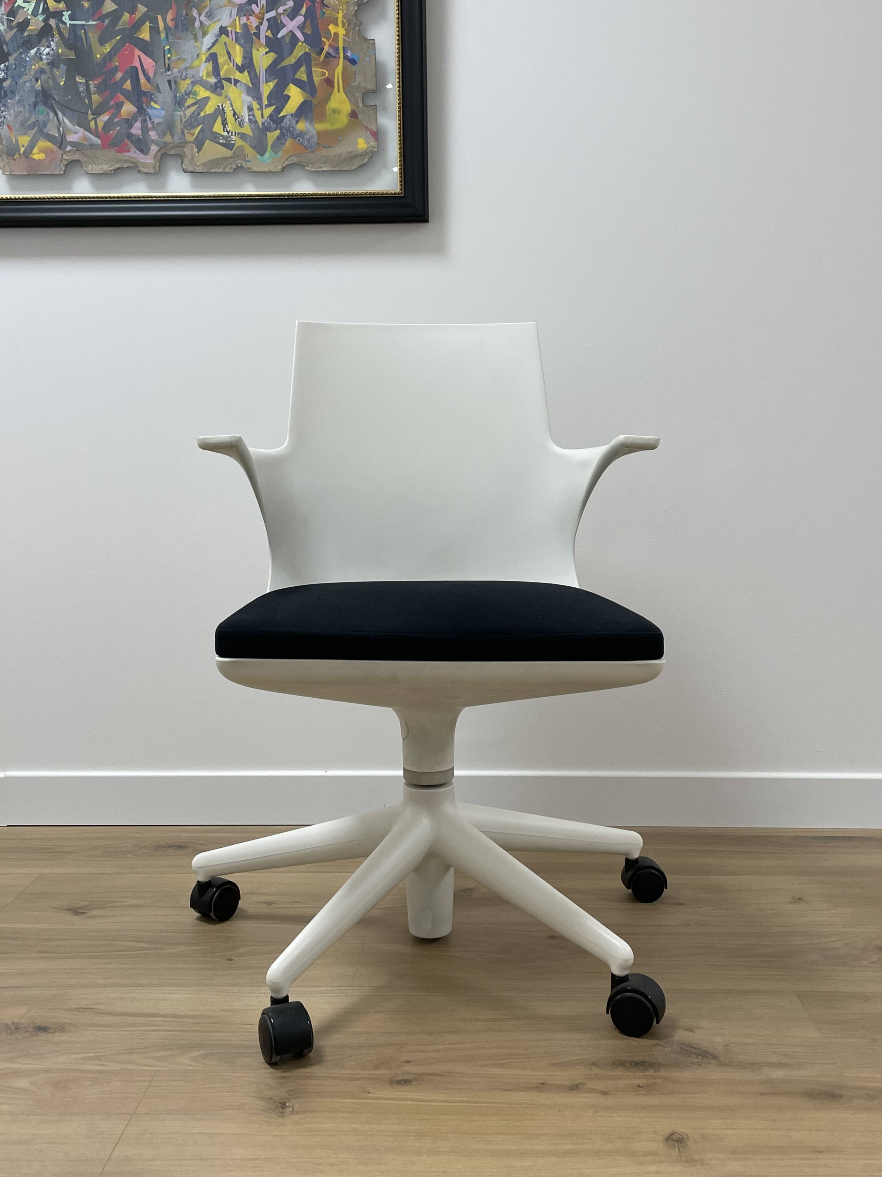 Spoon vintage office chair by Kartell