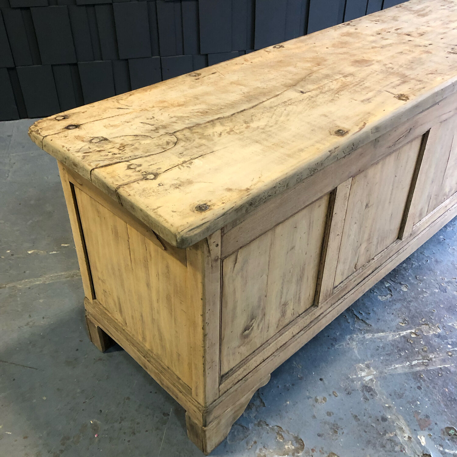 Wooden counter XIXth