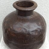 Pot ancien en métal