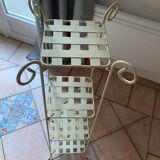 Shelf on wrought iron feet