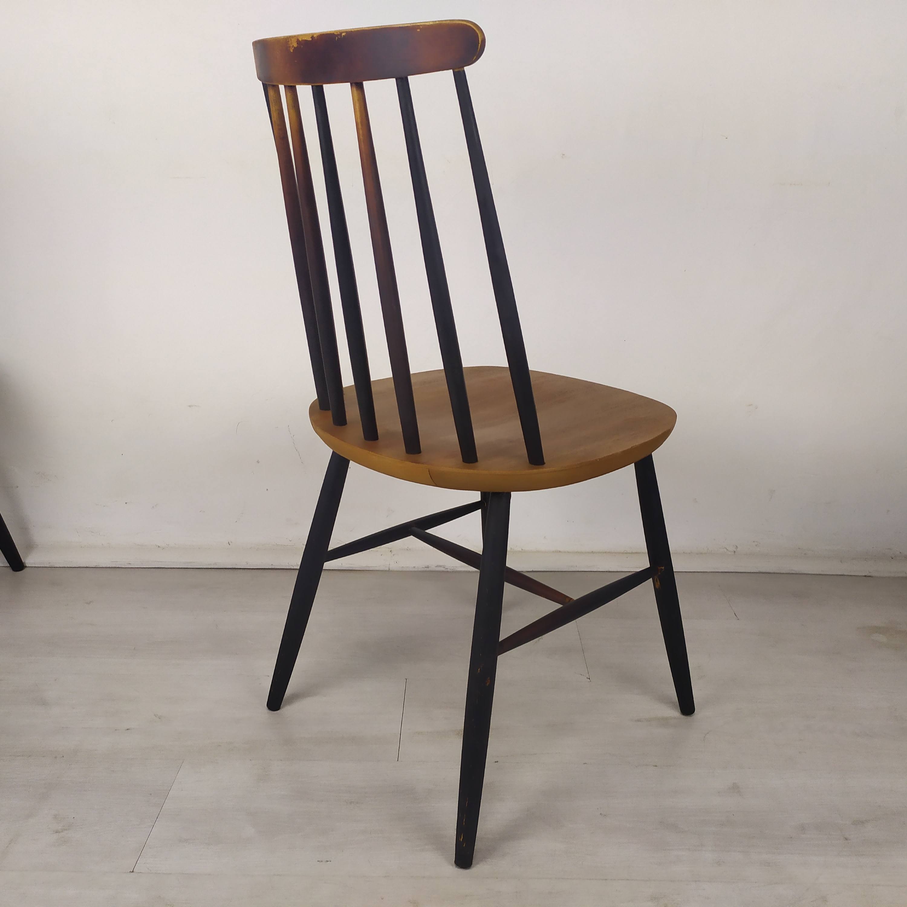 6 Scandinavian chairs