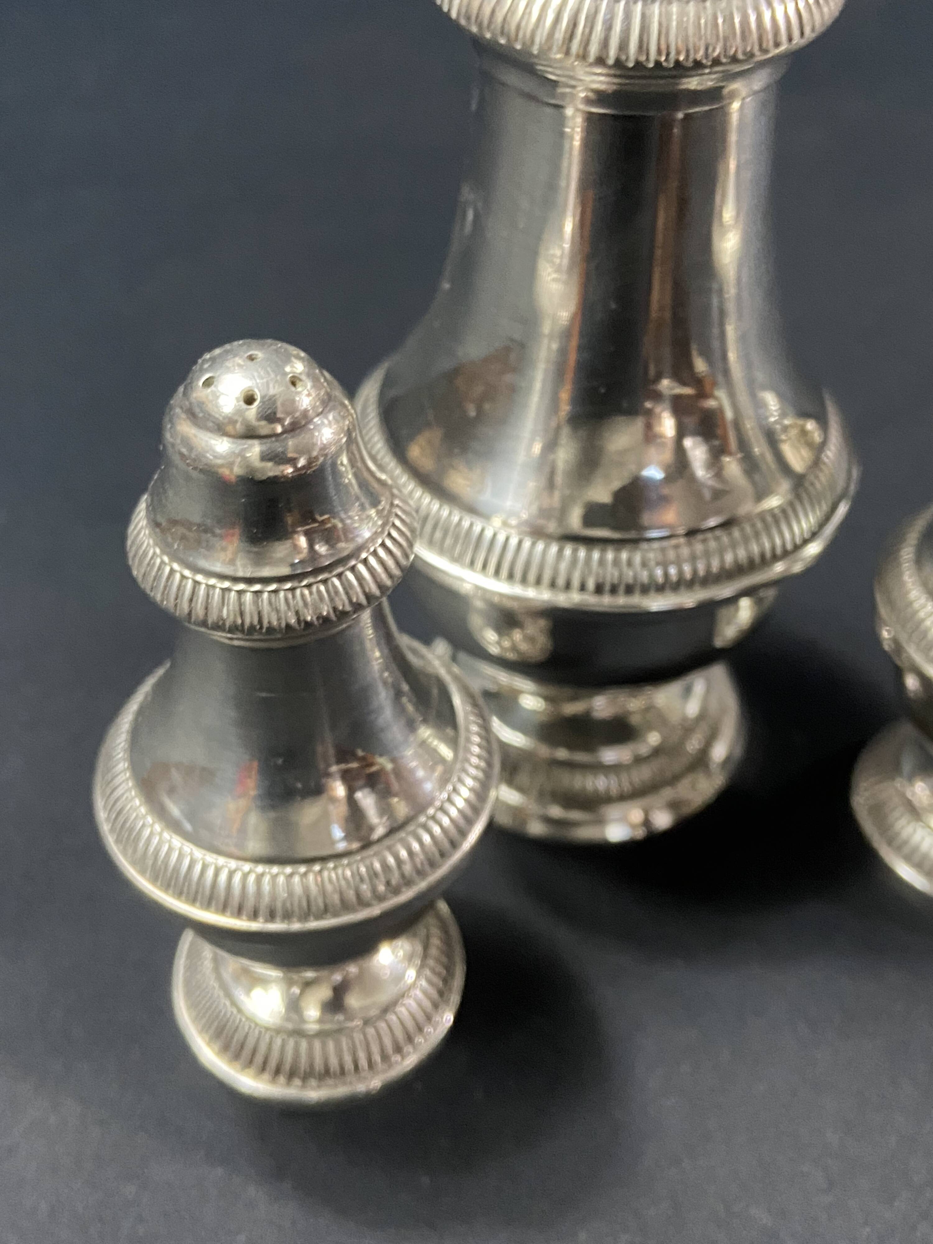 Sugar shaker salt pepper shaker silver metal Louis XVI