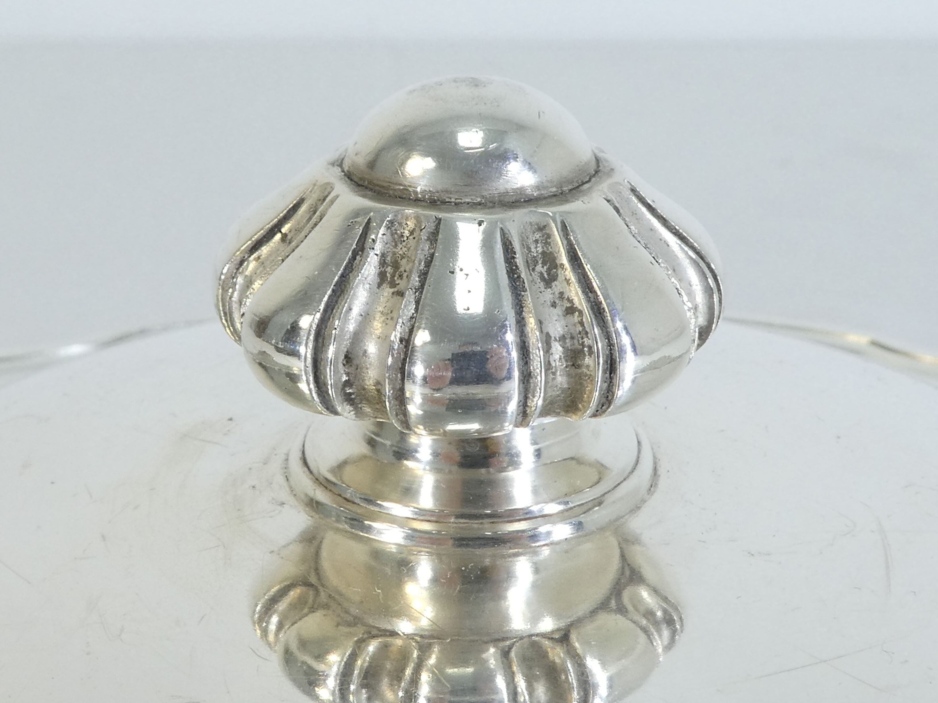 Round silver metal vegetable, Victor Saglier