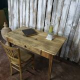 Farm table
