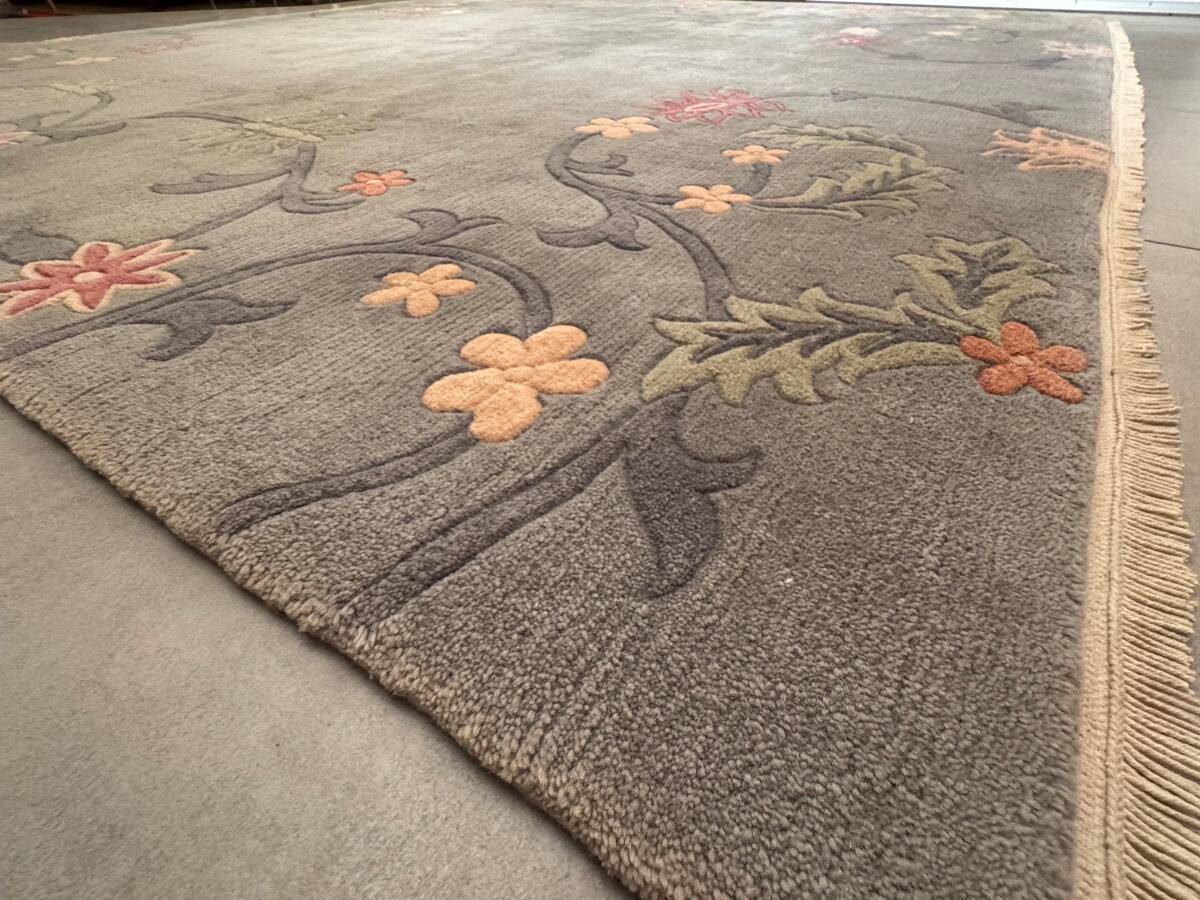 Nepalese floral carpet 245x245 cm