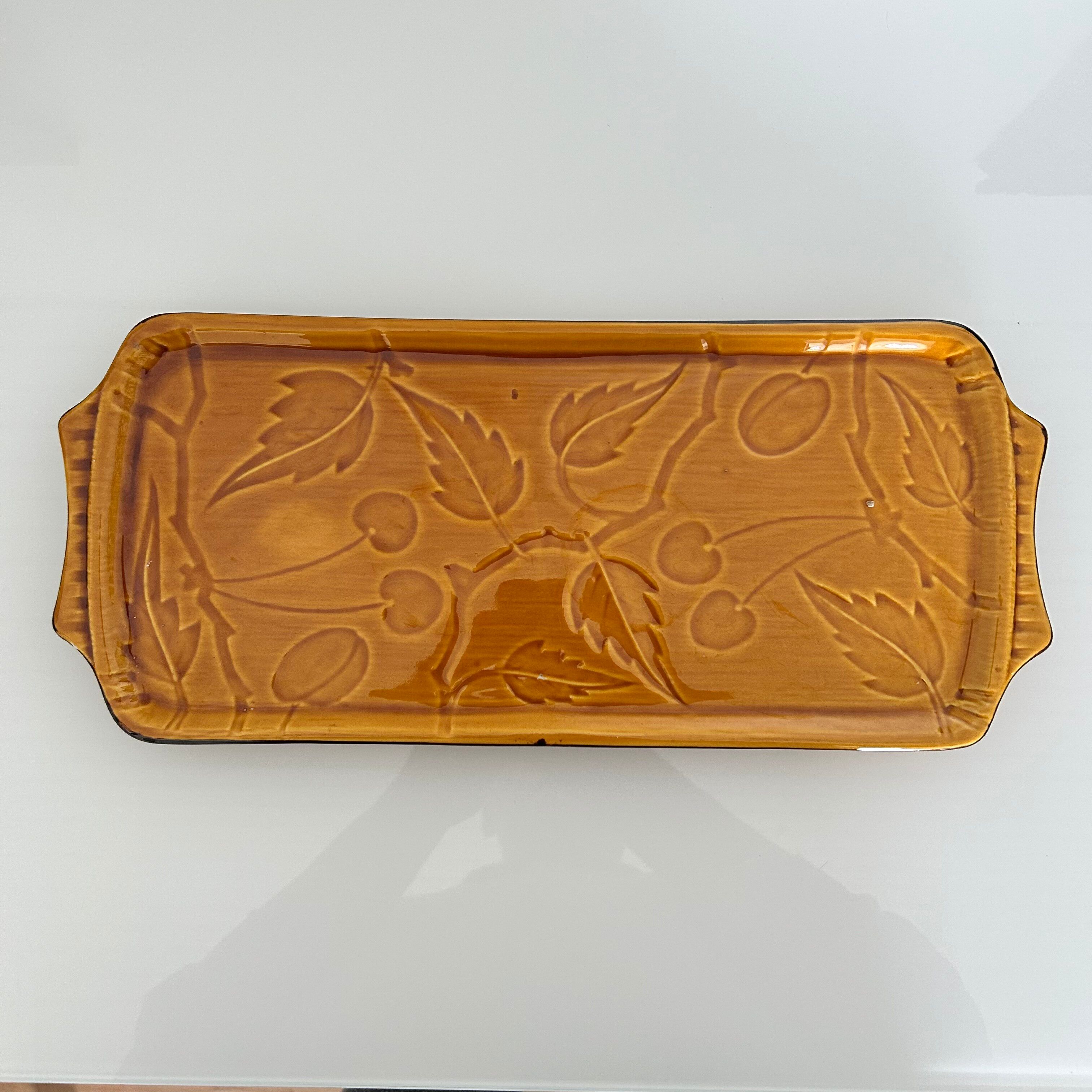 Rectangular plate with cherry decoration