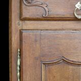 Sumptuous solid oak sideboard, 18th century provincial work