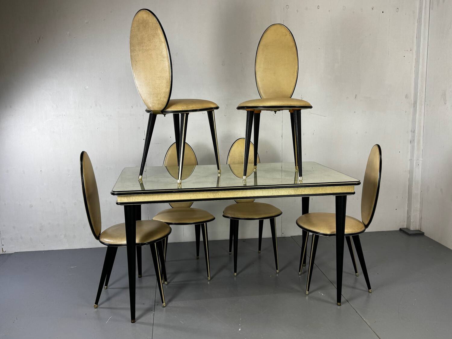 Italian Hollywood Regency Dining table and chairs by Mascagni, 1950s