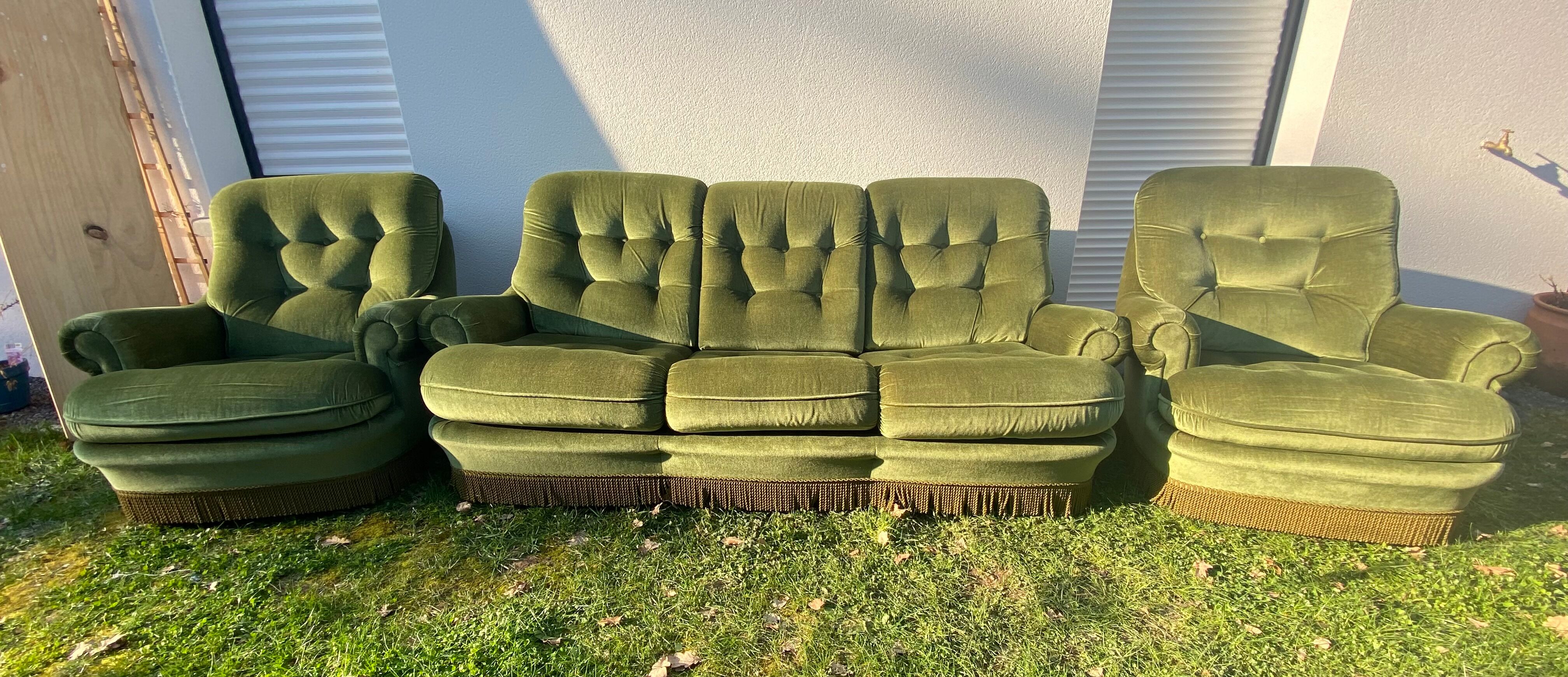 Vintage sofa set