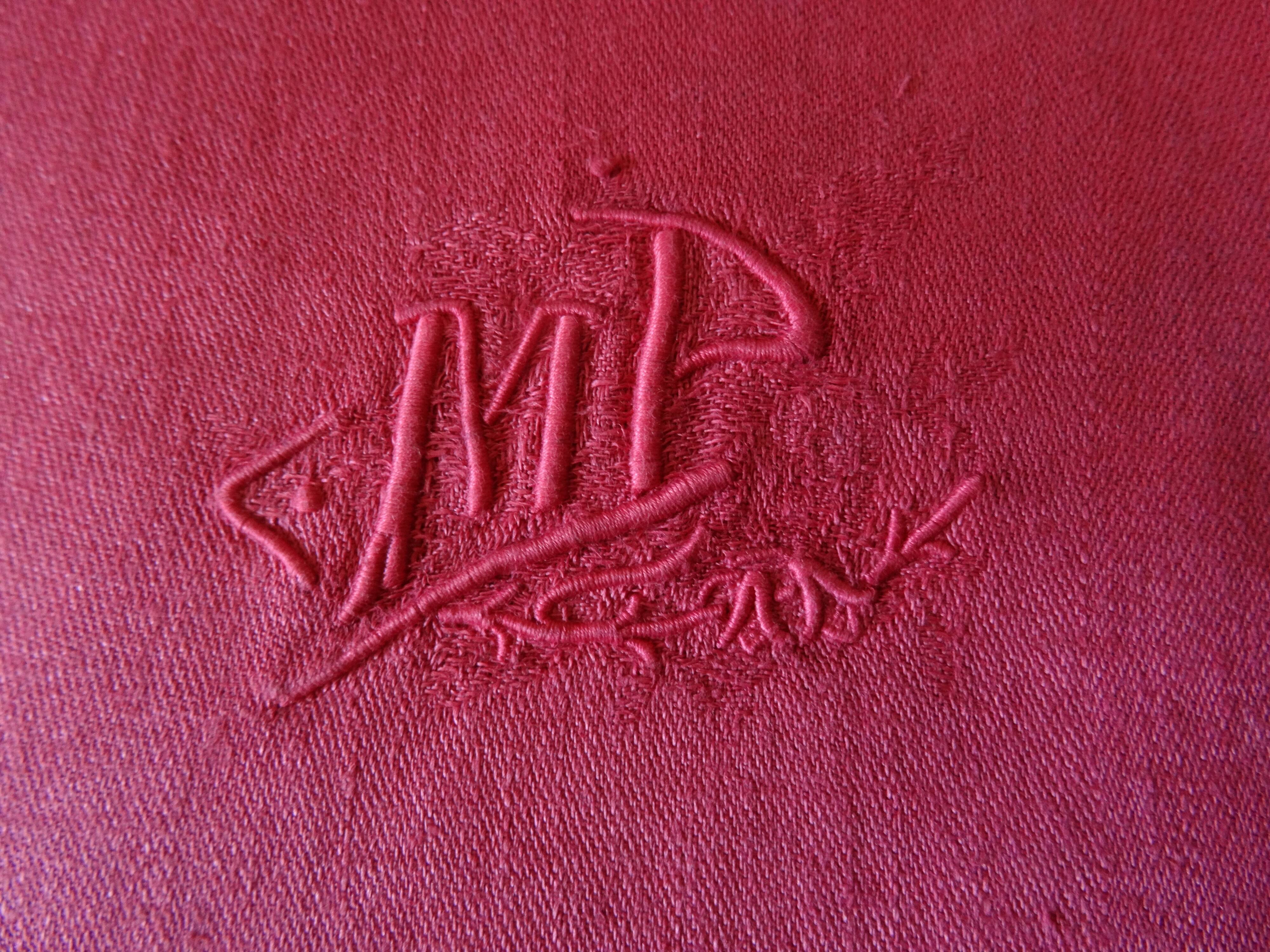 Lot of 6 monogrammed MP napkins