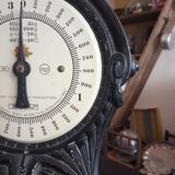 Swedish kitchen scale EKS cast iron foot