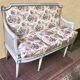 Canapé ou banquette 19ème et de style louis xvi bois mouluré, sculpté laqué