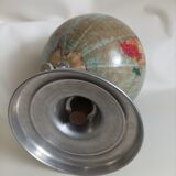 Terrestrial globe