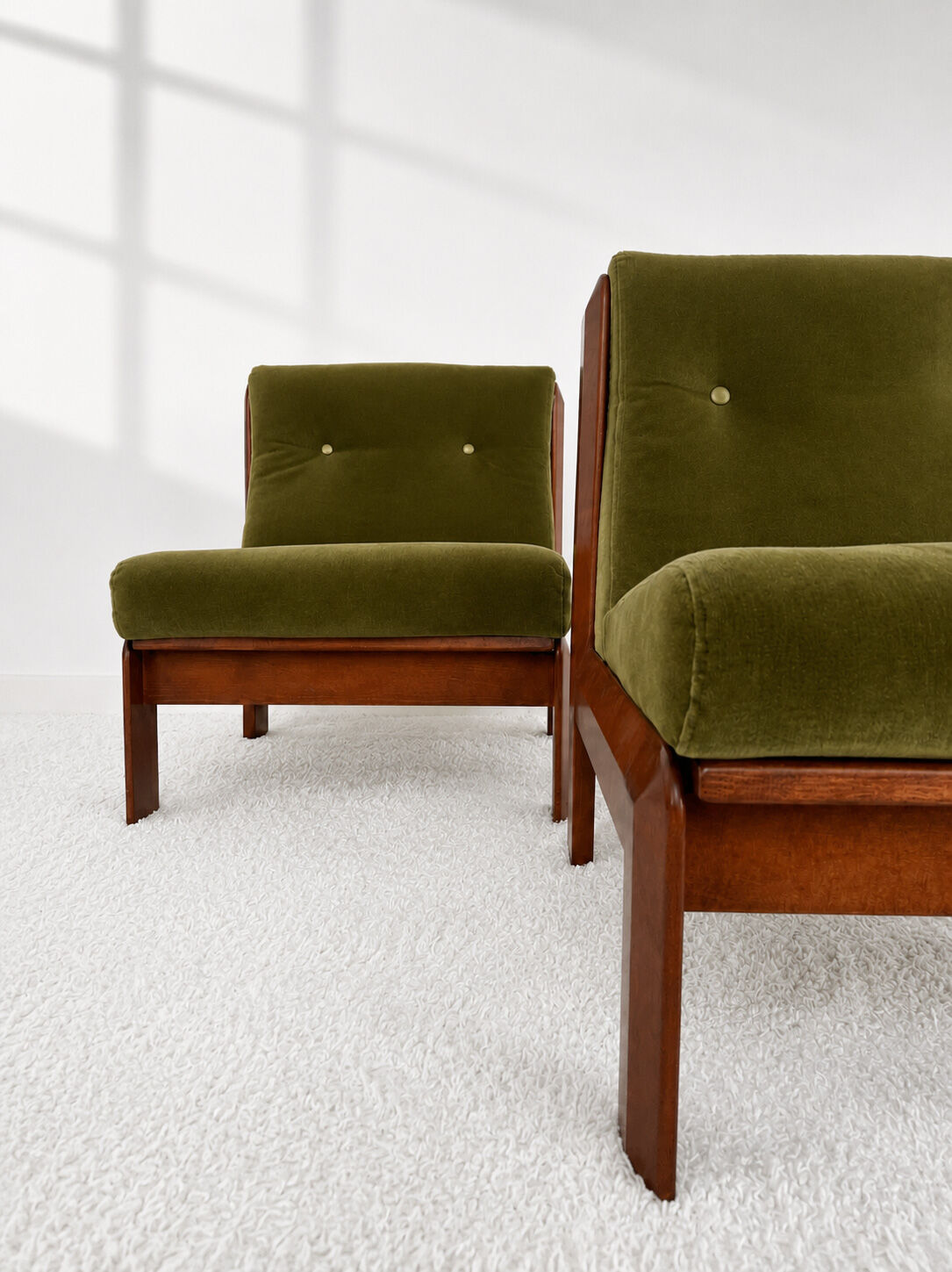 Guilleumas armchair. Upholstered in olive green velvet. Spain 70s