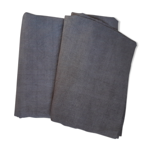 Tissu de chanvre teint en gris