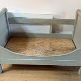 Small oak bench bed