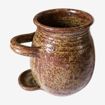 Pot / vase in varnished sandstone
