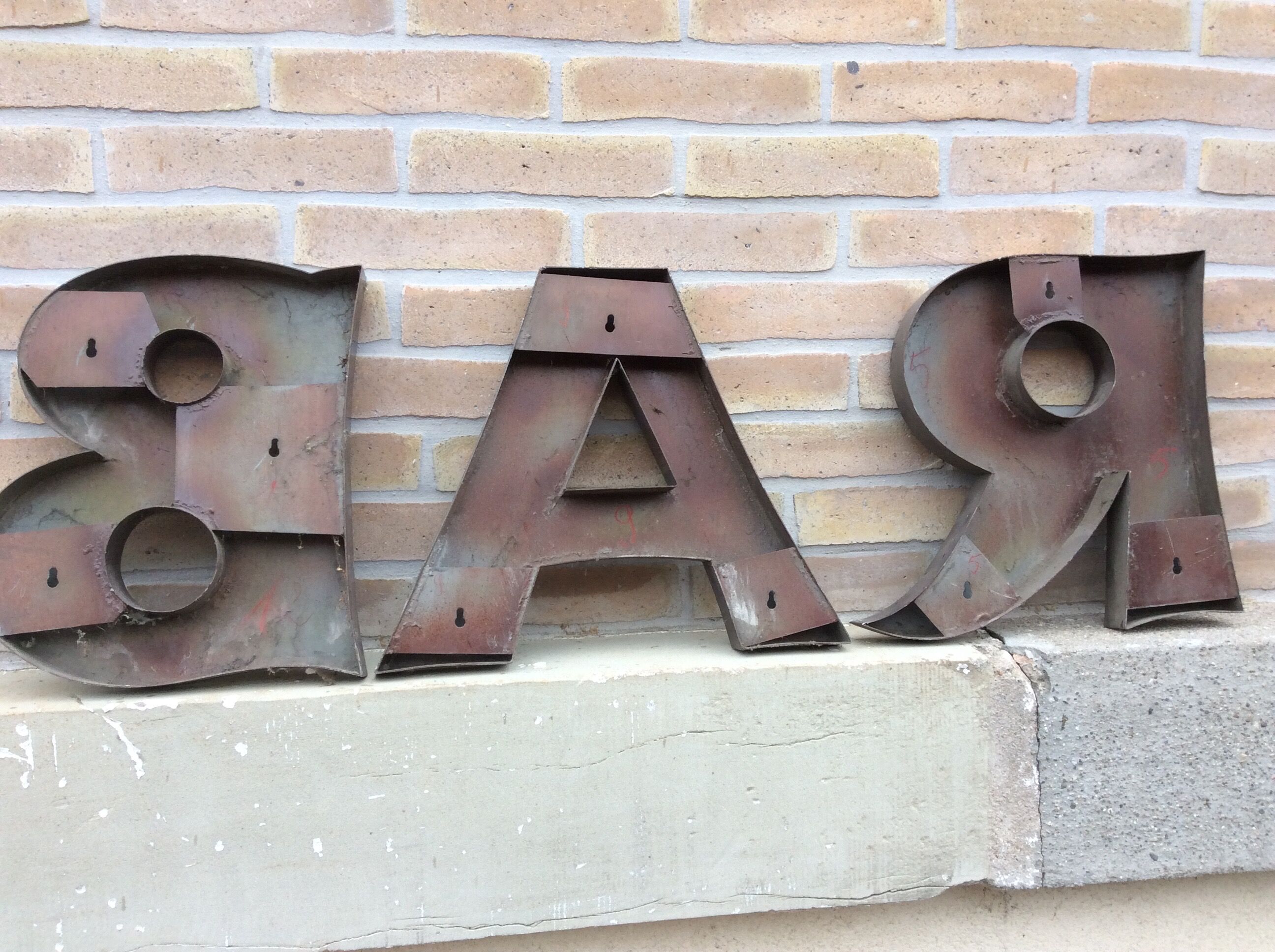Sign Bar in vintage metallic letters 1960
