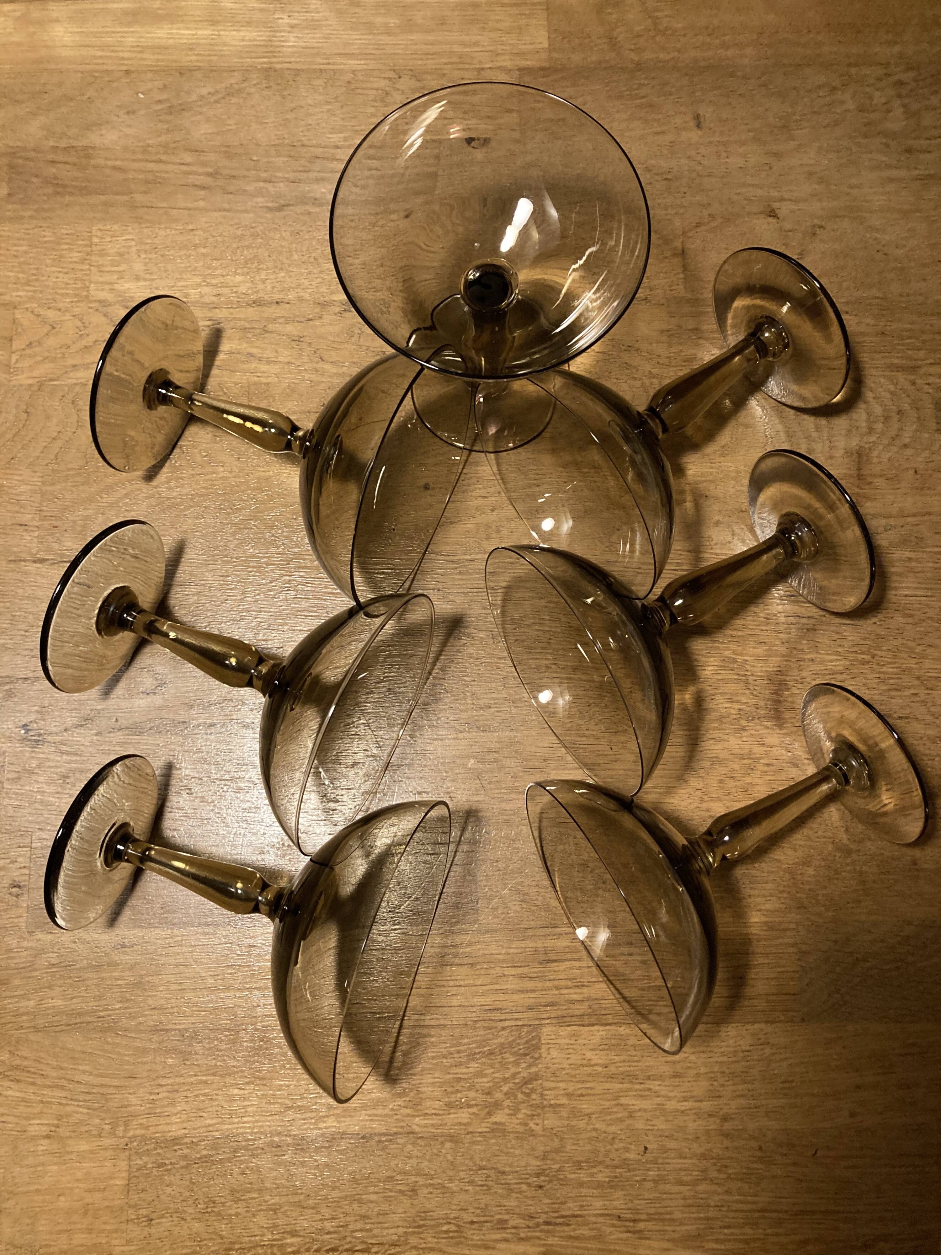 Lot of 7 champagne glasses smoked glass