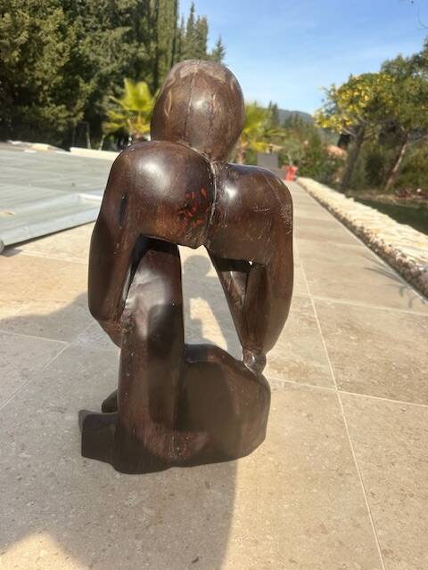 Wooden statue "the thinker"