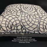 Coussin Pierre Frey Brodé à la main