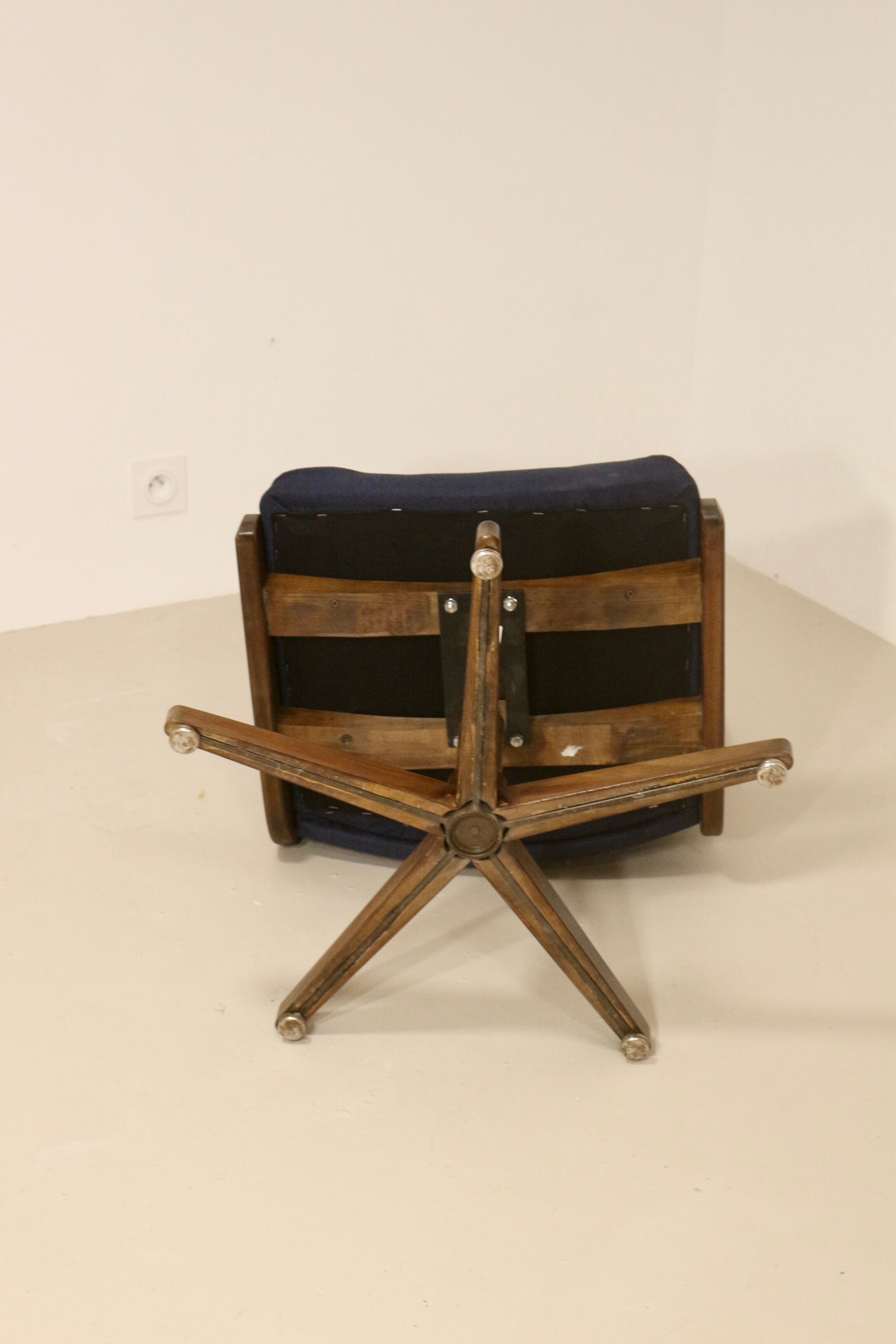 Fauteuil de bureau vintage pivotant en bois année 70
