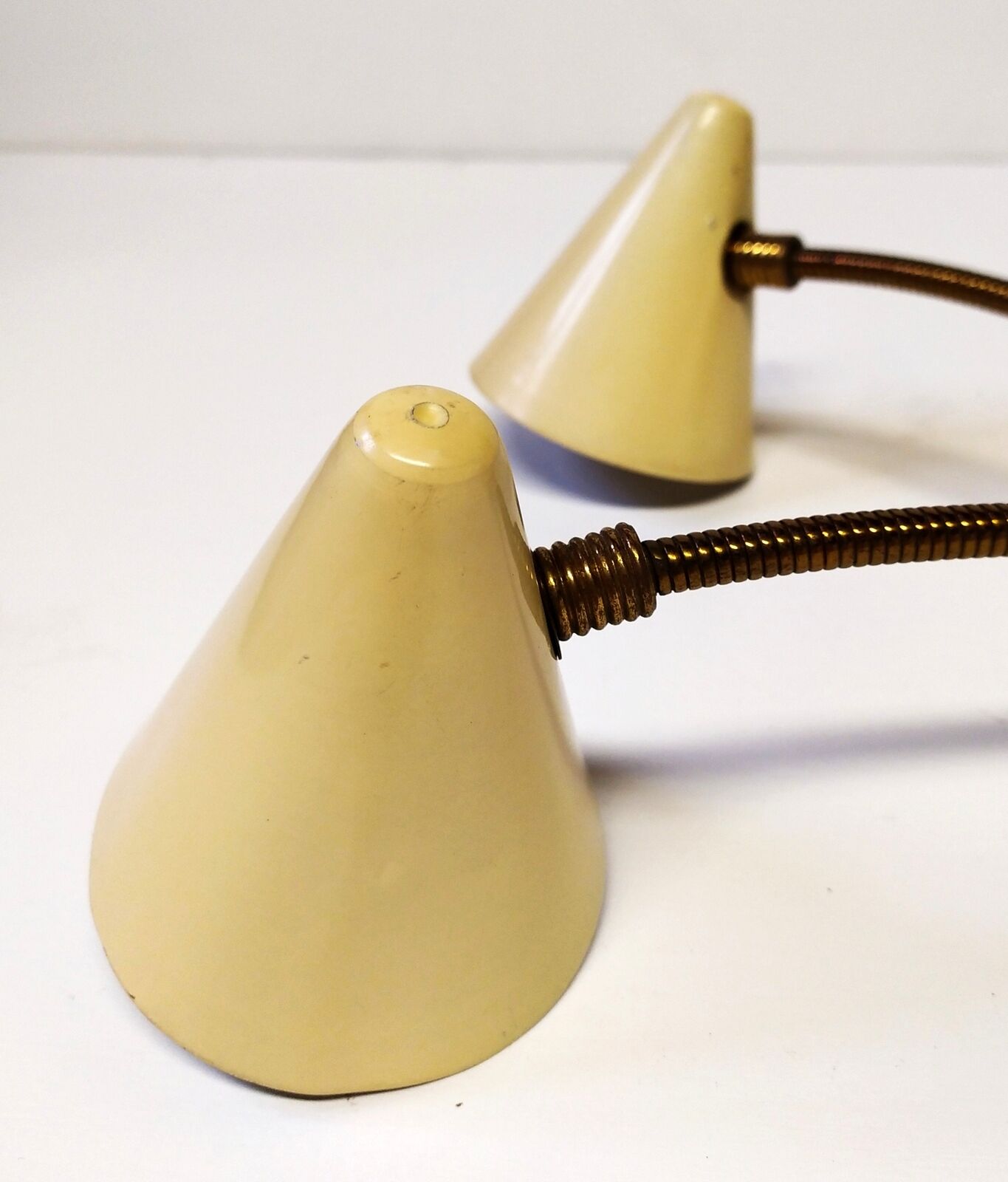Beige Arredoluce wall lamp from the 1950s