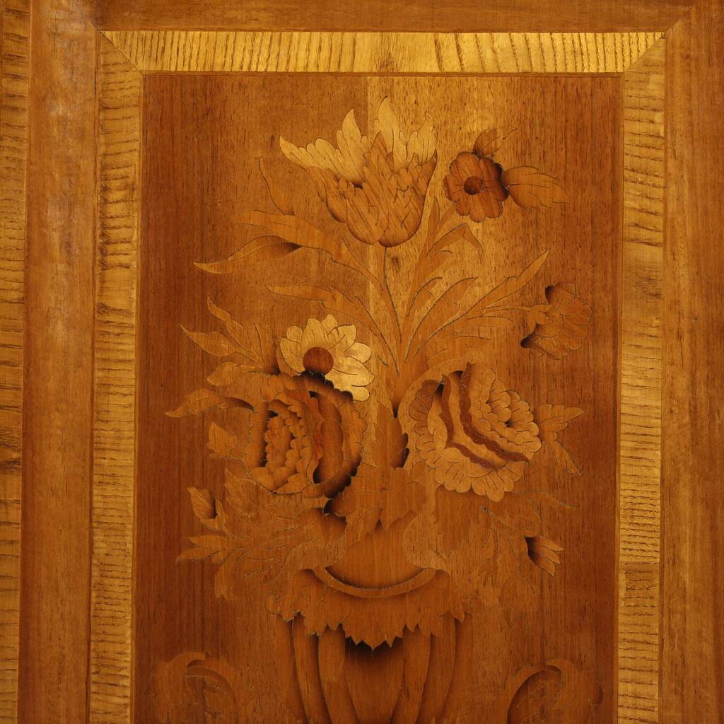 Commode en marqueterie italienne du 20e siècle